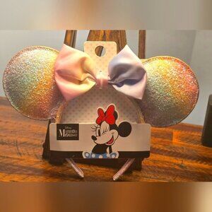 Disney Park Rainbow Minnie Mouse 🌈 Sparkles/Colorful Sequin Ears Headband. BNWT